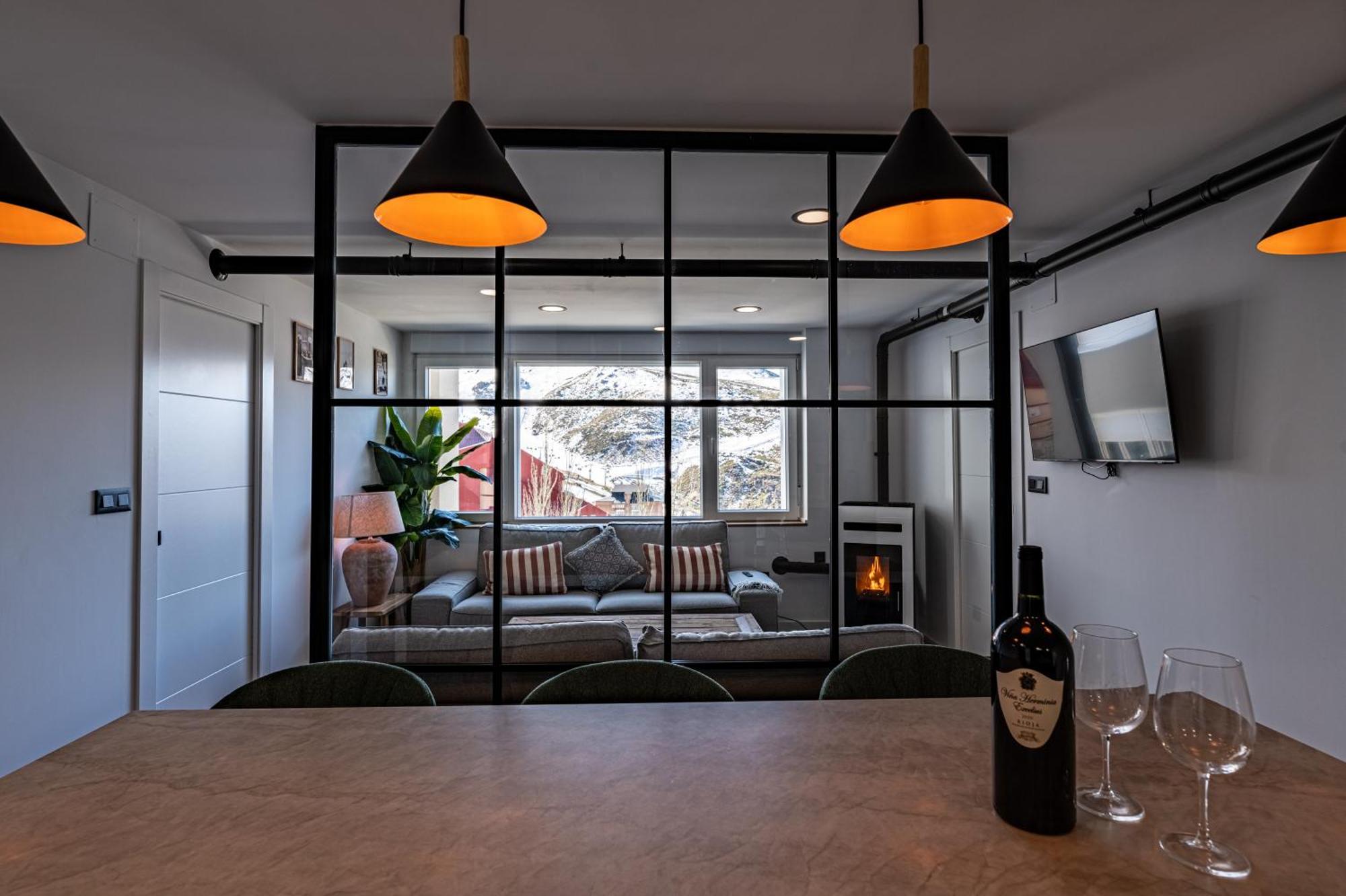 Luxury Refurnished Apartment With Private Parking Close To Ski Slopes Sierra Nevada Luaran gambar