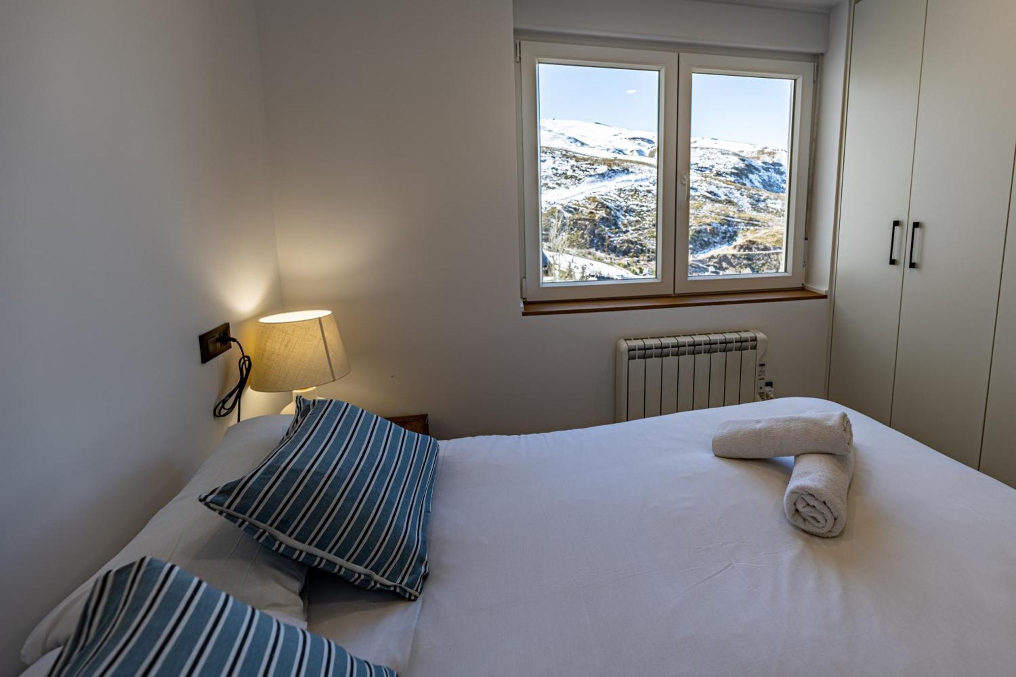 Luxury Refurnished Apartment With Private Parking Close To Ski Slopes Sierra Nevada Luaran gambar